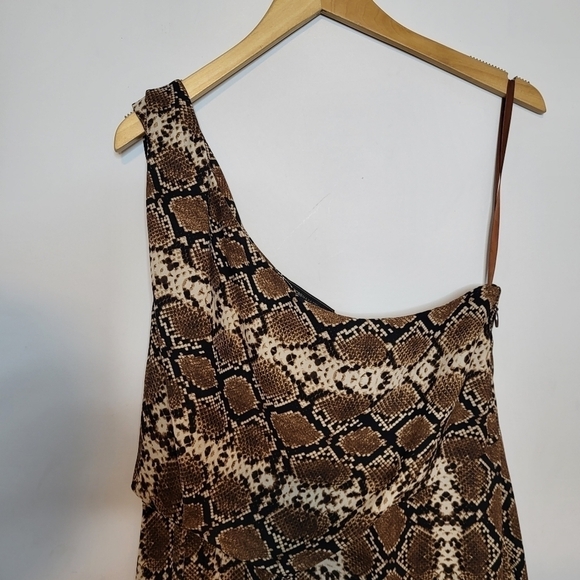 BCBGMAXAZRIA One Shoulder Animal Print Dress Size L - Picture 5 of 12